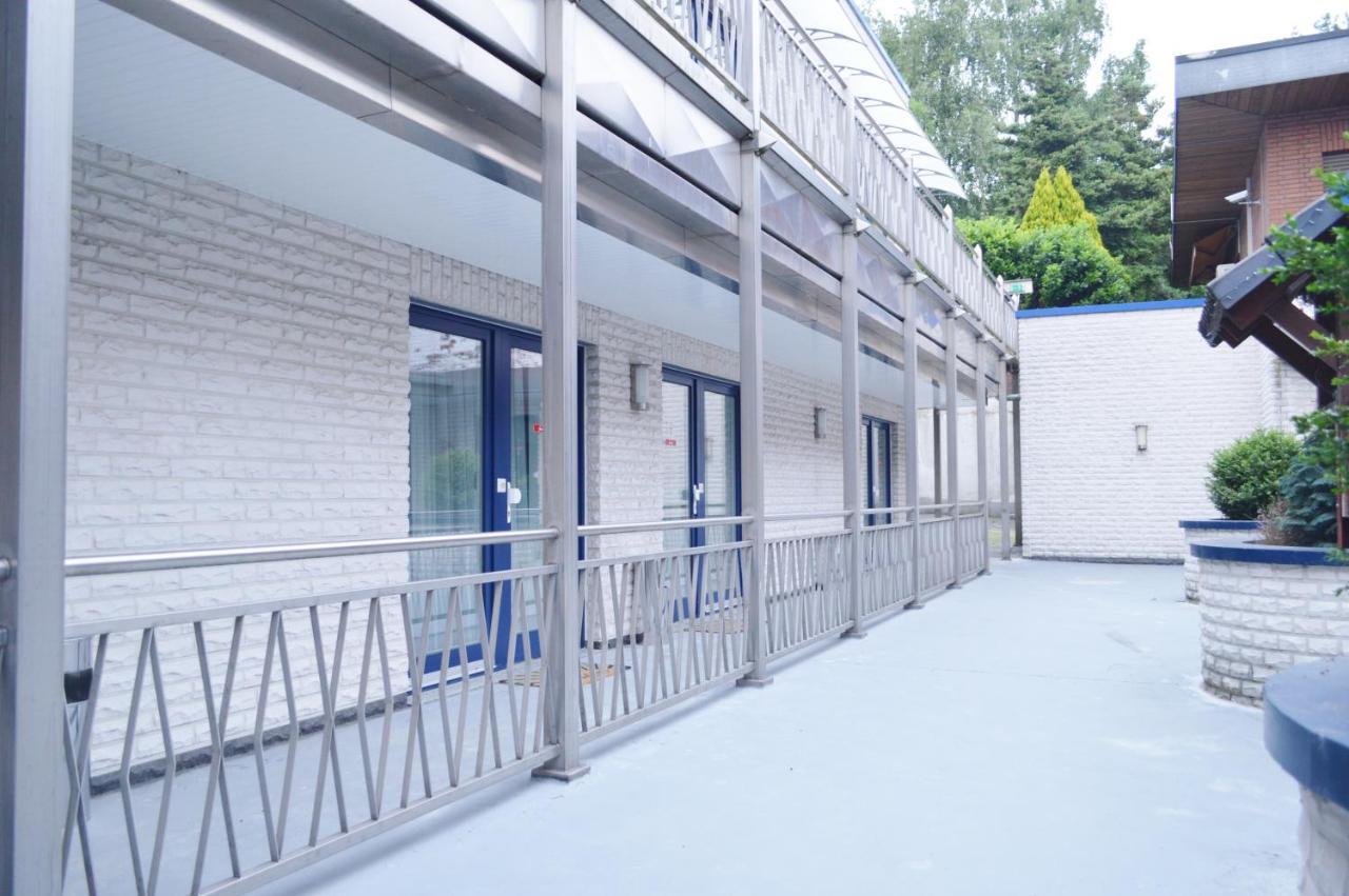 Hotel B8 Voerde Dış mekan fotoğraf