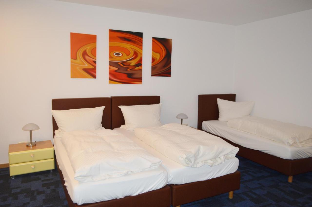 Hotel B8 Voerde Dış mekan fotoğraf