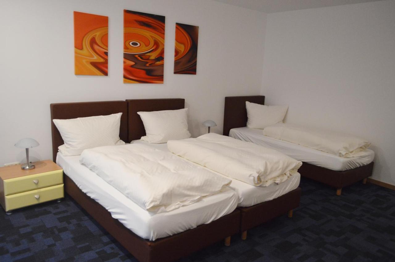 Hotel B8 Voerde Dış mekan fotoğraf