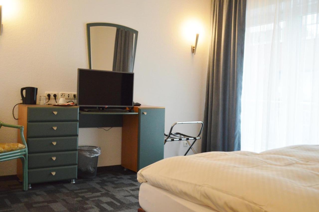 Hotel B8 Voerde Dış mekan fotoğraf