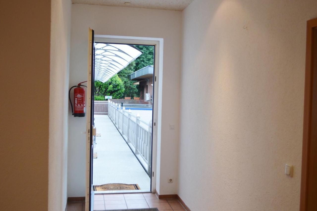 Hotel B8 Voerde Dış mekan fotoğraf